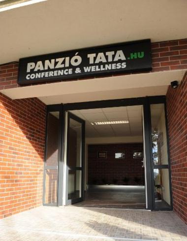 Tata Panzio Hotel Exterior foto